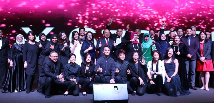 1277星际电子游戏公司出席“拥抱希望——为了更好的明天”慈善晚宴